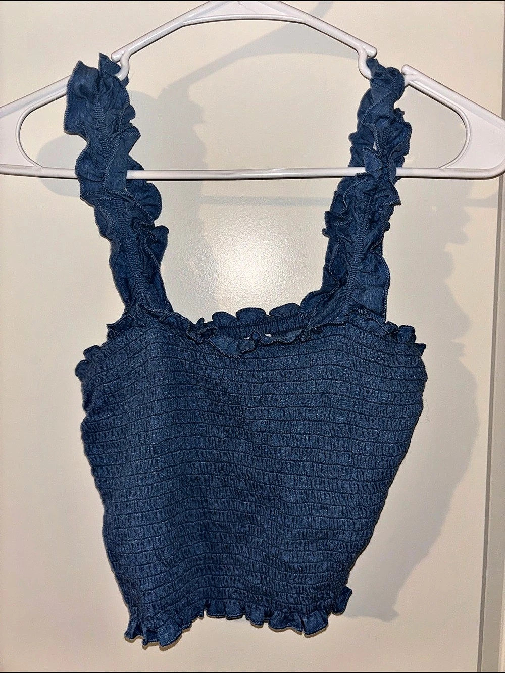 True Craft Ruched Ruffle Crop Top in Blue Size Large